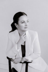 Portrait of wedding photographer Zina Bolotnova, founder of WEDVIBE and editorial wedding photographer serving New York City and New Jersey
